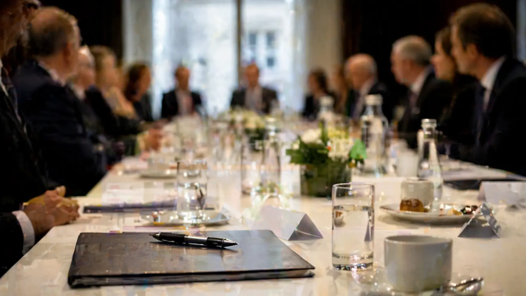 Déjeuner avec le Medef : Jordan Bardella courtise le patronat avant 2027