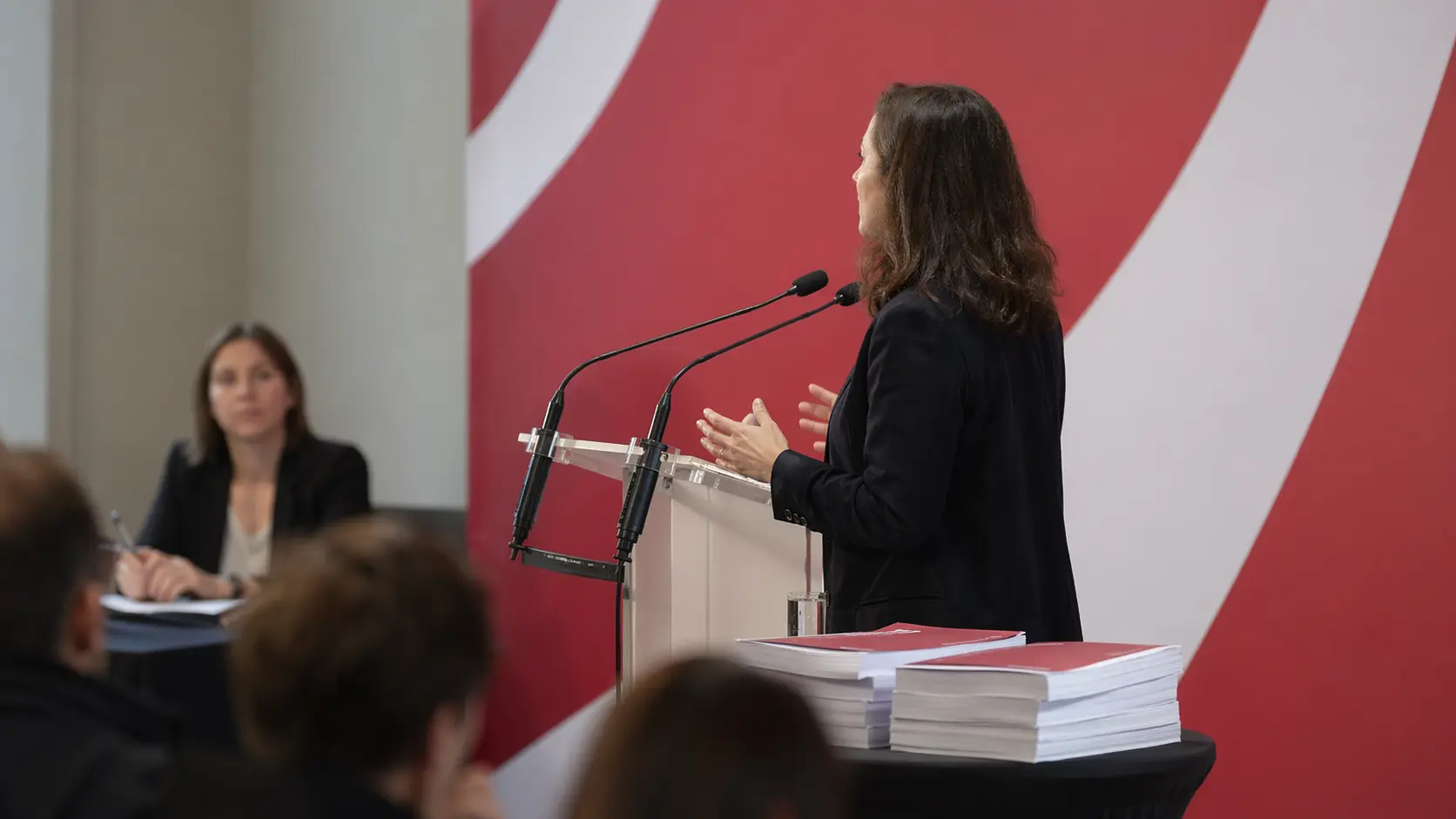 Projet 2027 du PS : le parti dévoile 144 pages et 600 mesures